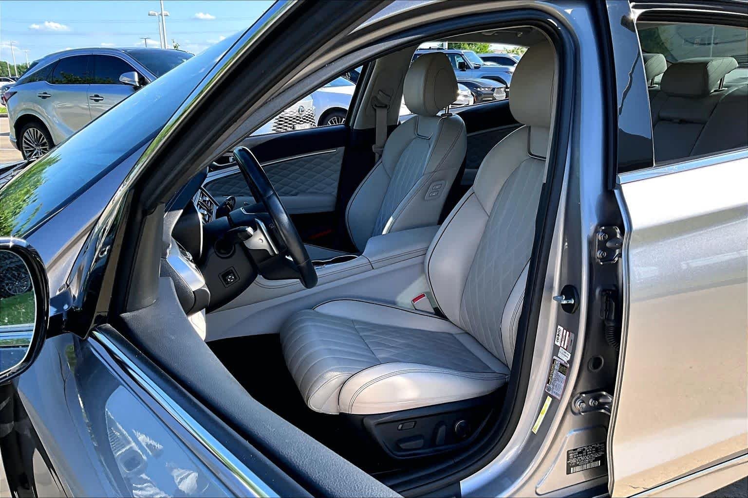 Used 2021 Savile Silver Genesis 2.0T image 8
