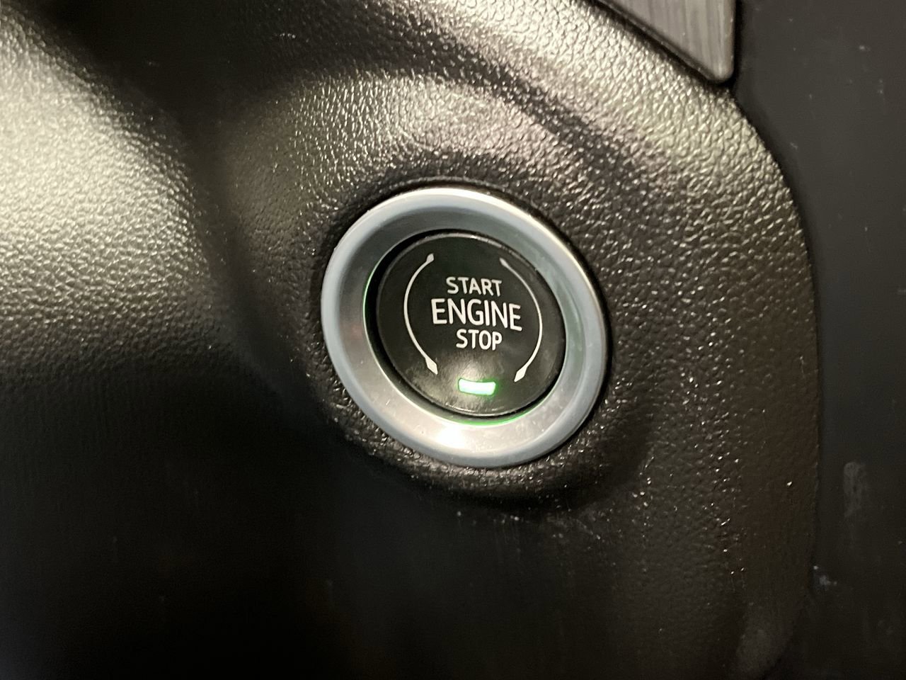 Certified Used 2022 Hunter Metallic GMC Denali image 24