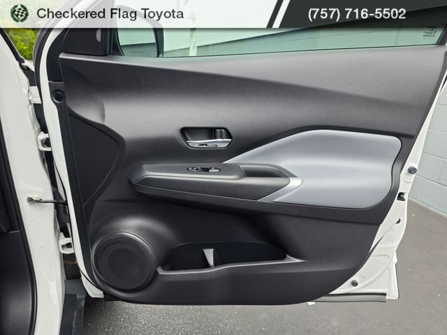 Used 2024 Aspen White Tricoat/Super Black Nissan SR image 43