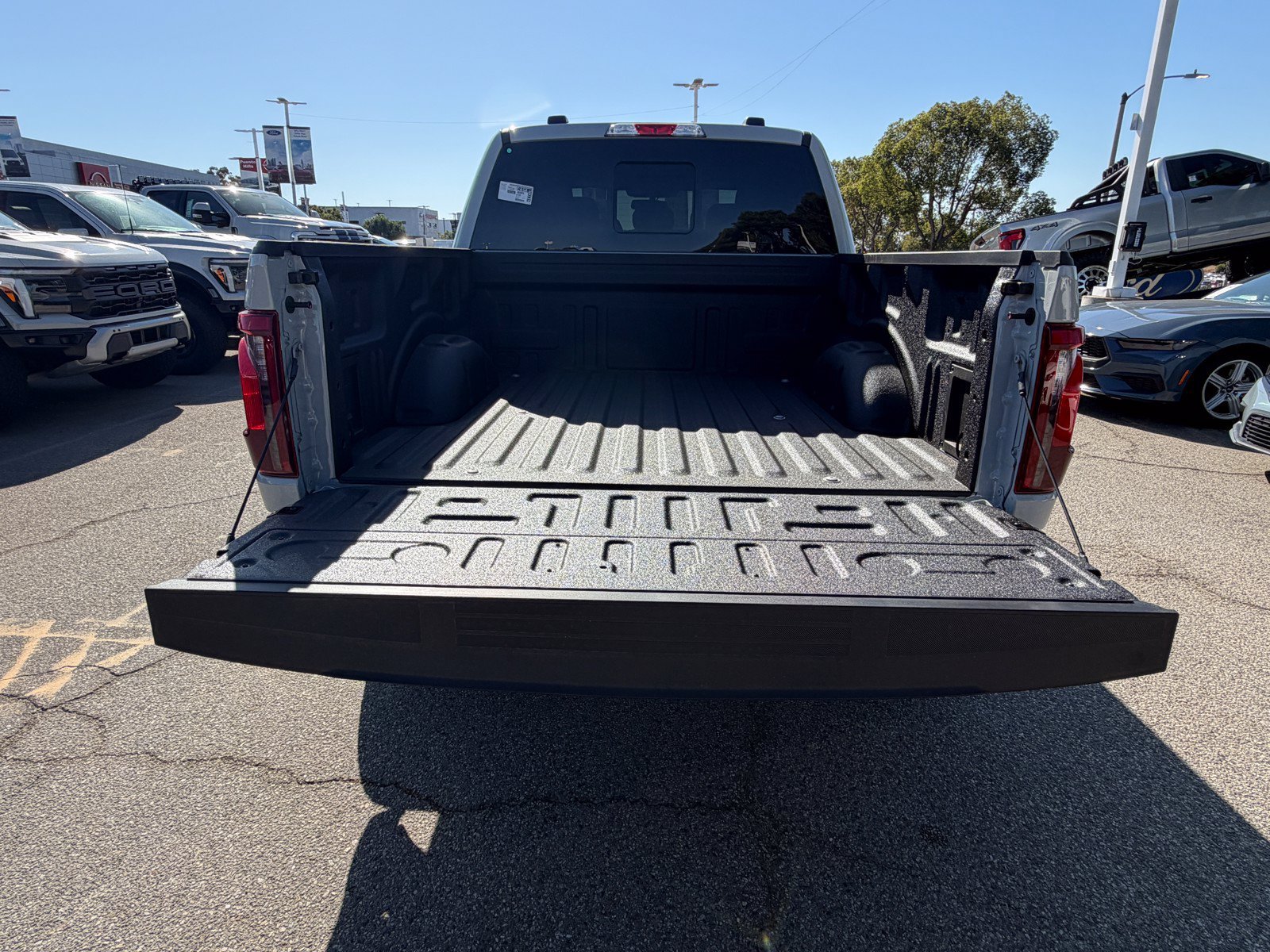 New 2026 Avalanche Ford XLT image 19