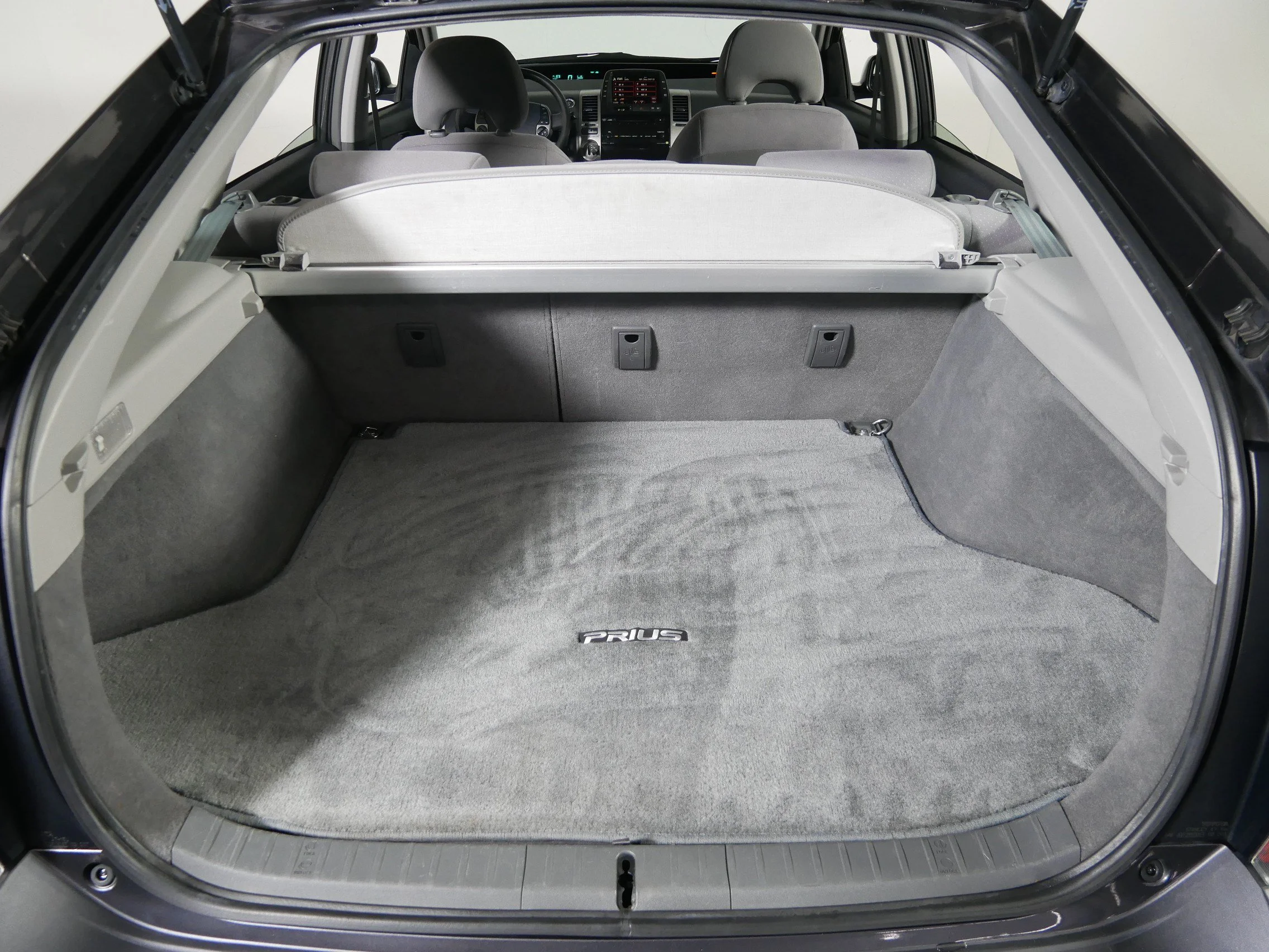 Used 2009 Magnetic Gray Metallic Toyota  image 18