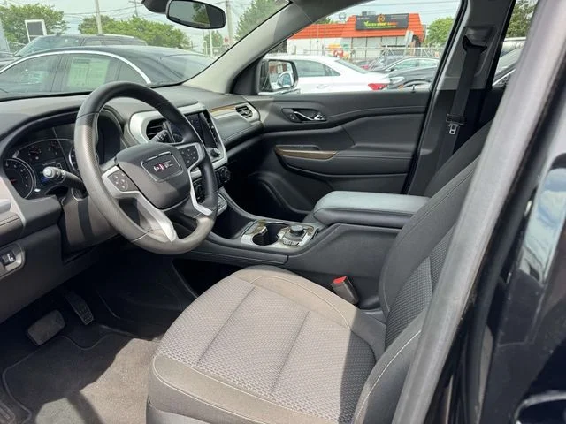 Used 2023 Black GMC SLE image 21
