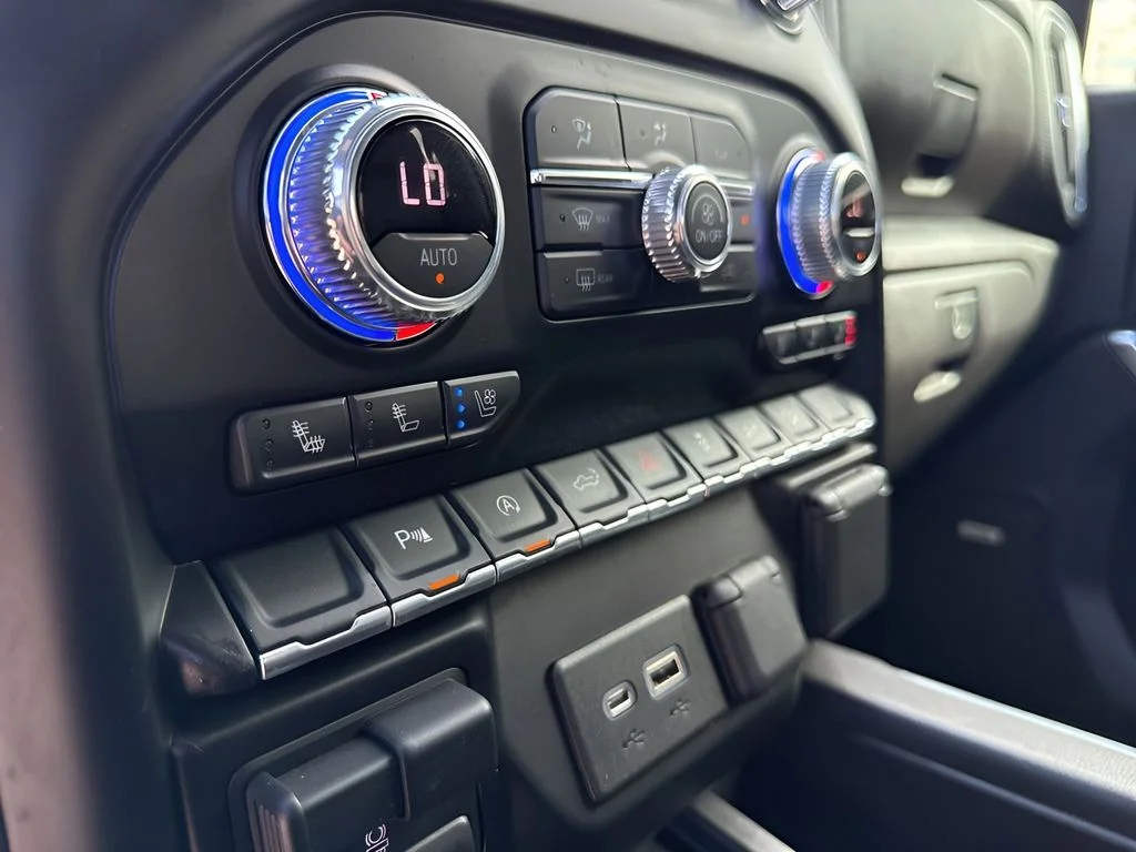 Used 2021 Gray GMC Denali image 27