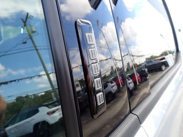 Used 2022 Silver Ford XLT image 14
