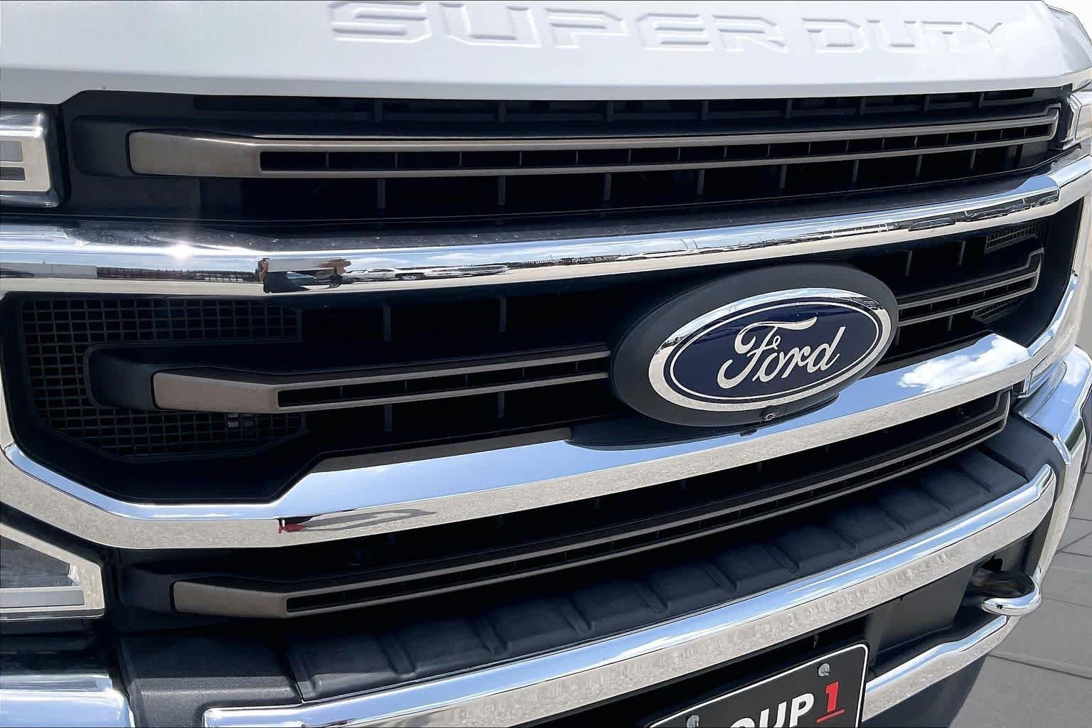 Used 2020 Oxford White Ford King Ranch image 29