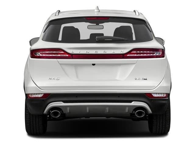 Used 2017 Magnetic Gray Metallic Lincoln Premiere image 5