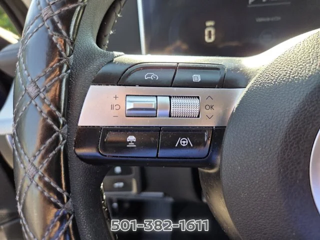 Used 2024 Black Hyundai SEL image 24