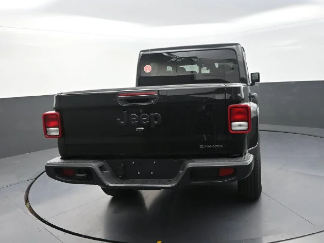 New 2026 Black Clear-Coat Exterior Paint Jeep Sahara image 7