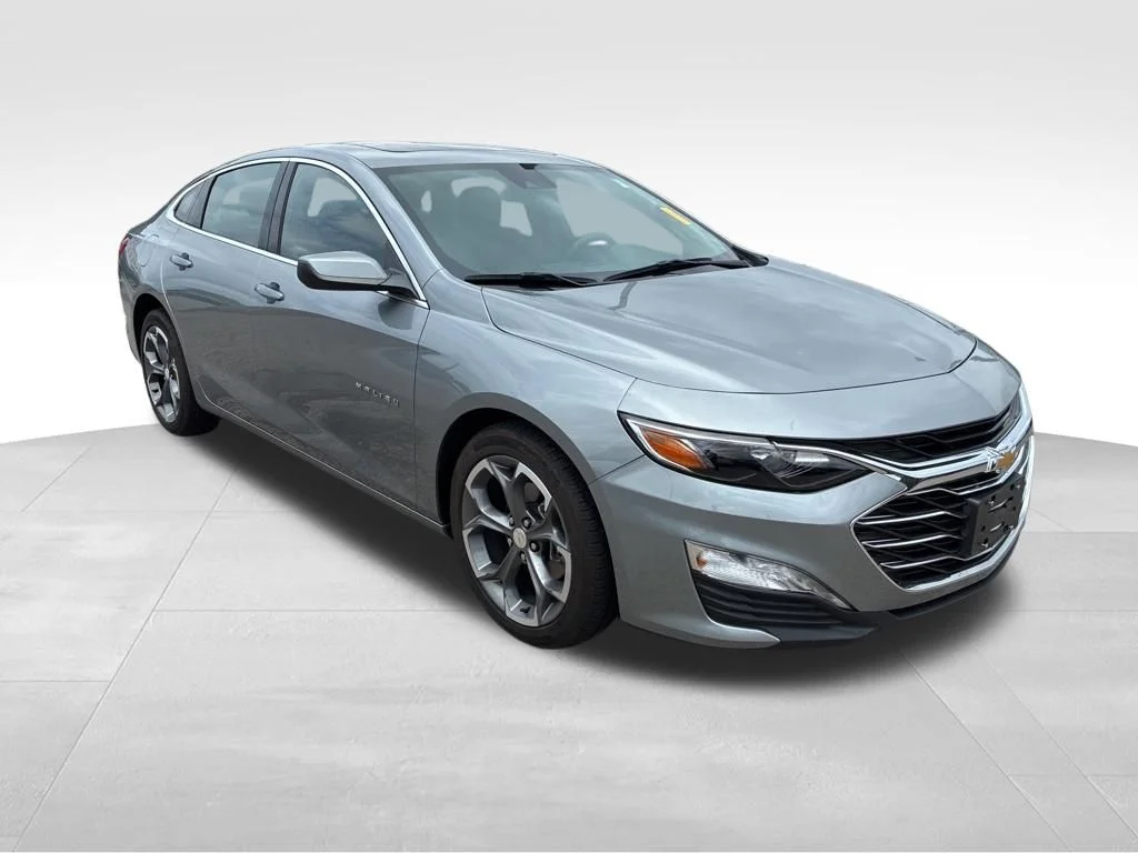 Used 2024 Gray Chevrolet LT image 8