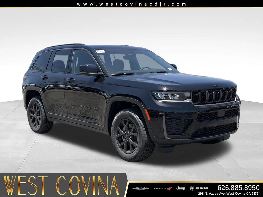 New 2026 Diamond Black Crystal Pearl-Coat Exterior Paint Jeep Altitude image 5