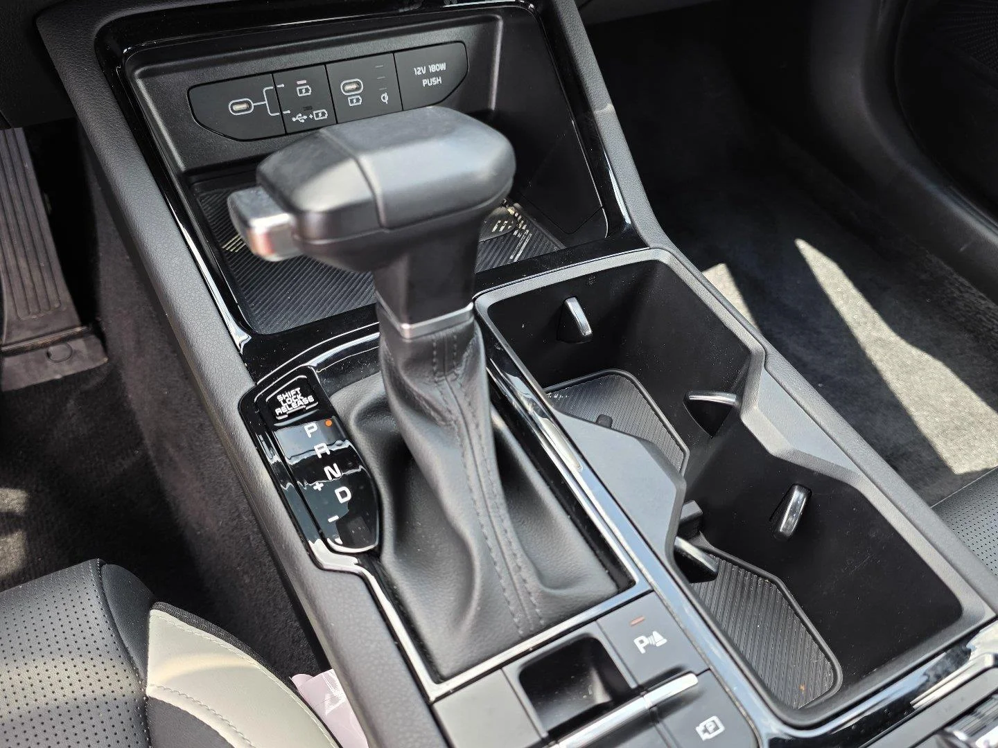 Used 2025 Yacht Blue Kia GT-Line image 19