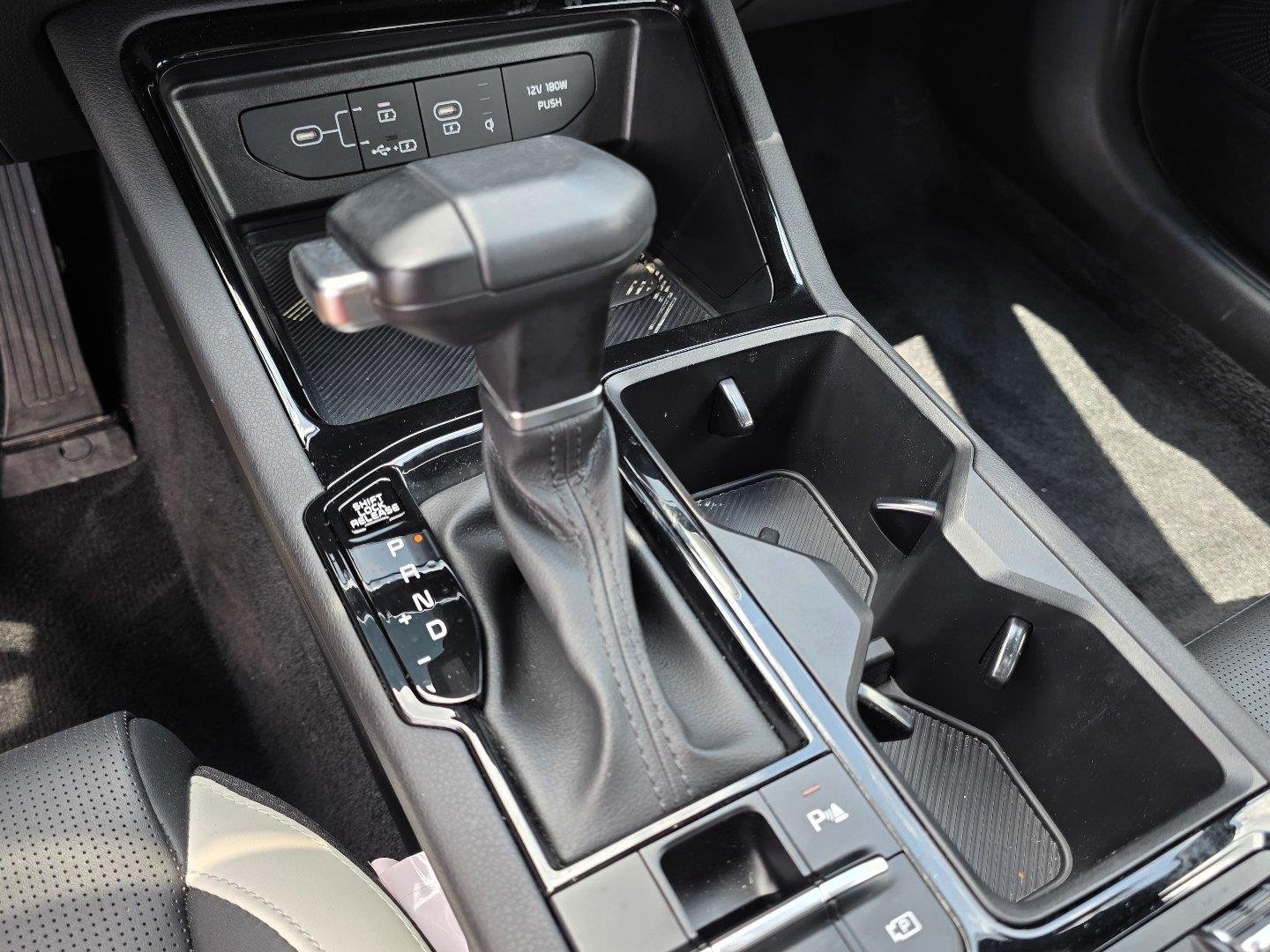 Used 2025 Yacht Blue Kia GT-Line image 19
