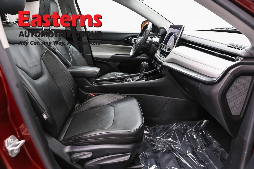 Used 2022 Red Jeep Limited image 88