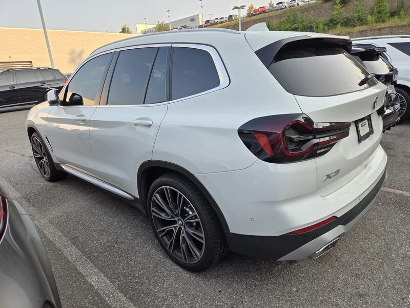 Used 2023 Alpine White BMW XDRIVE30I image 6