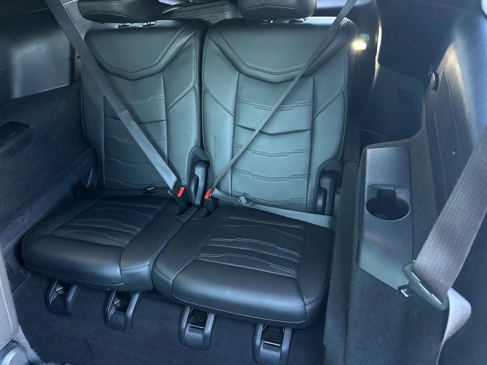 Used 2021 Shadow Metallic Cadillac Sport image 16