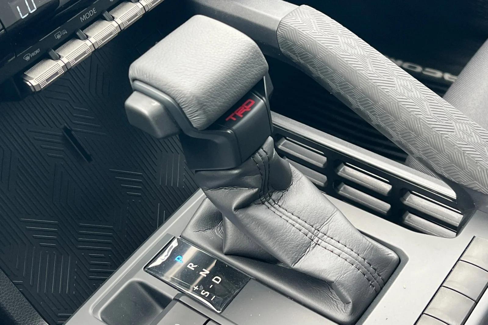 2026 Toyota Tacoma TRD Sport - Photo 17