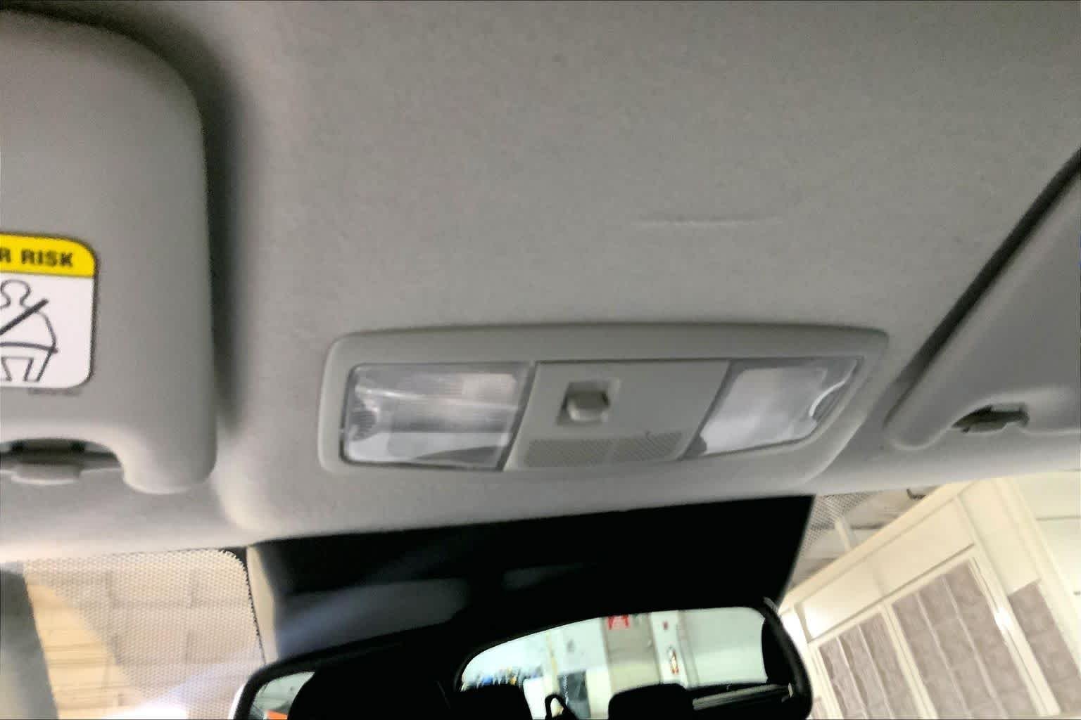 Used 2022 Red Diamond Mitsubishi ES image 36