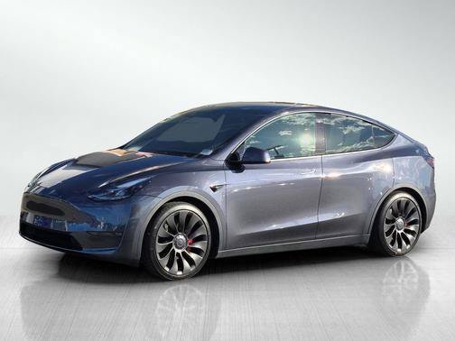 Used 2022  Tesla Performance image 6