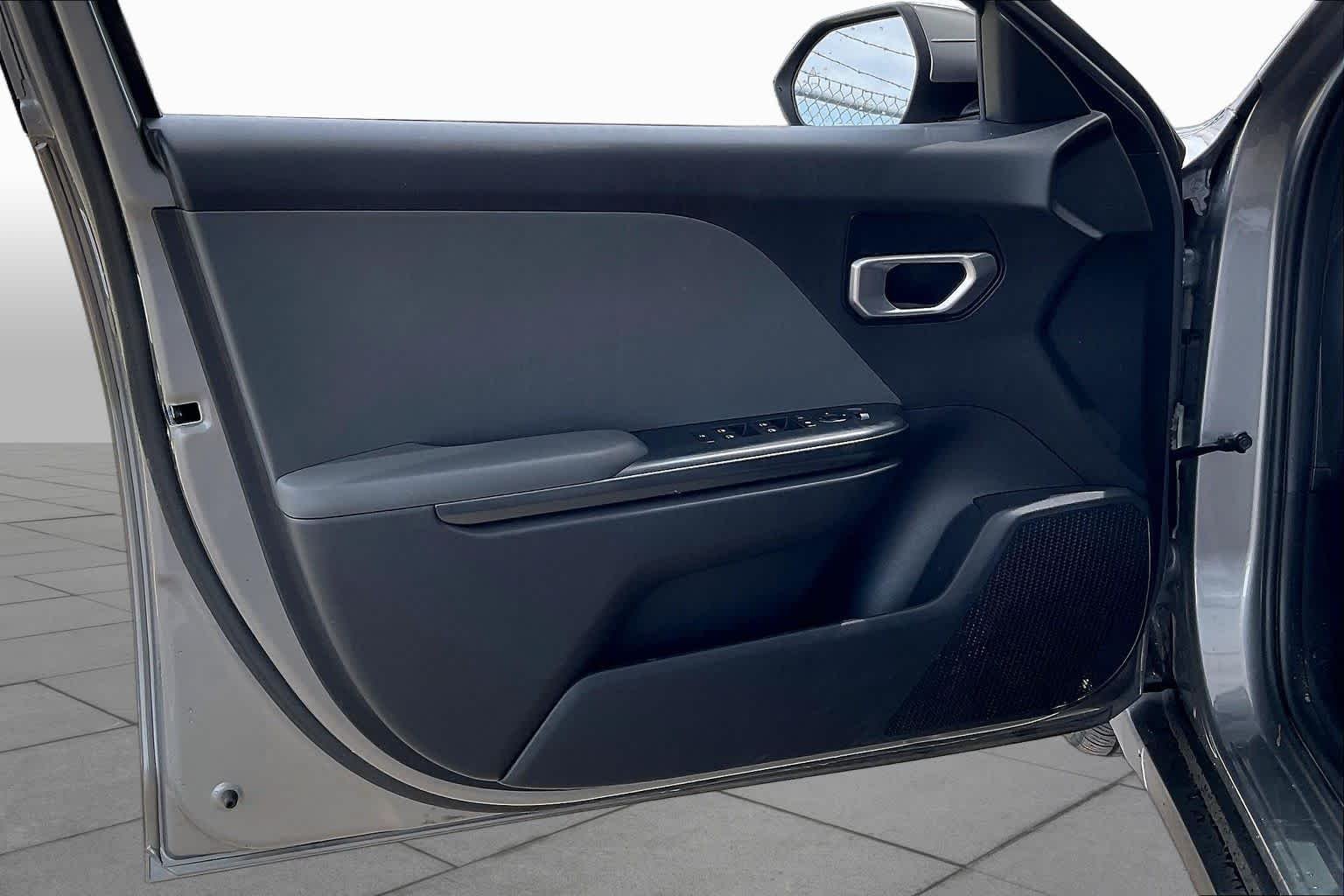 Used 2025 Steel Gray Kia LXS image 19