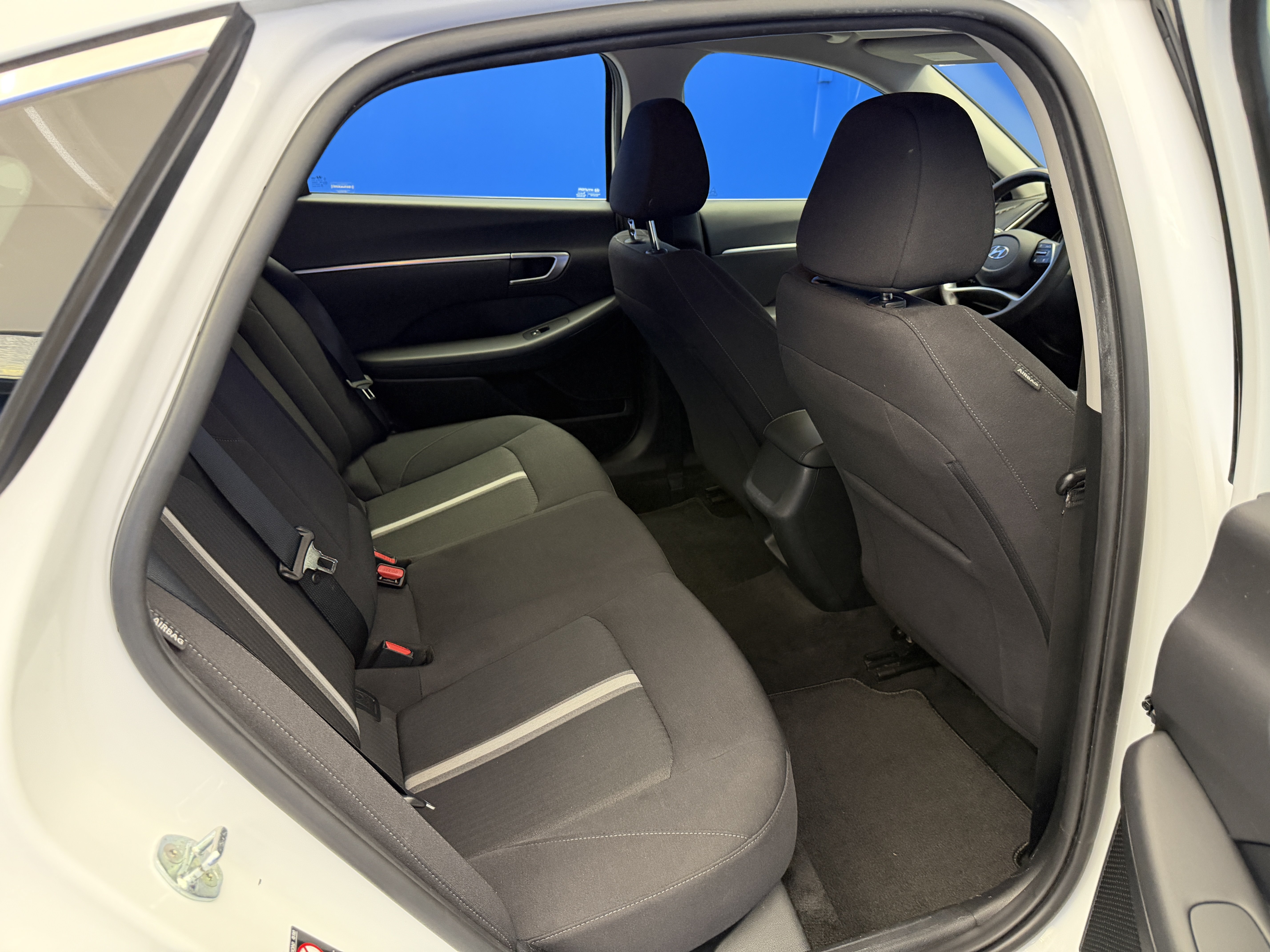 Used 2021 Quartz White Hyundai SEL image 26