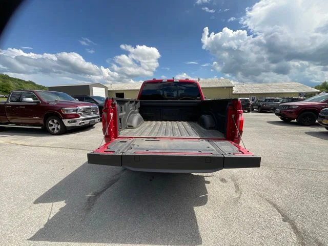 Used 2025 Rapid Red Metallic Tinted Clearcoat Ford Lariat image 5