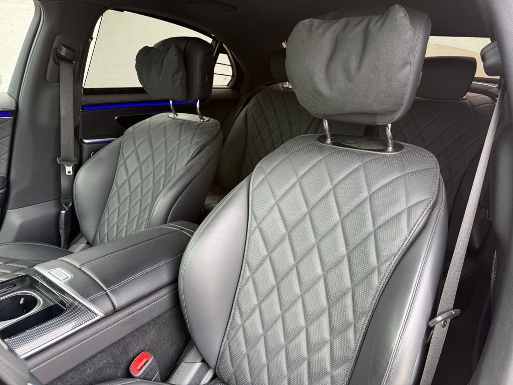 Used 2025 Black Mercedes-Benz S 580e image 20
