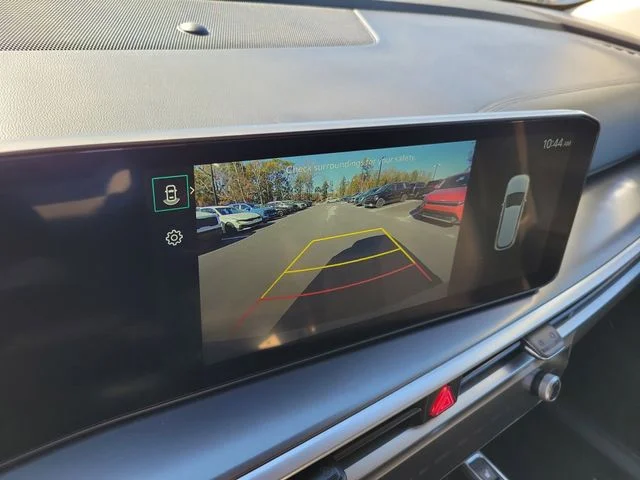 New 2026 Ivory Silver Kia S image 16