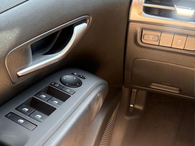 New 2026 Gray Hyundai SE AWD image 21