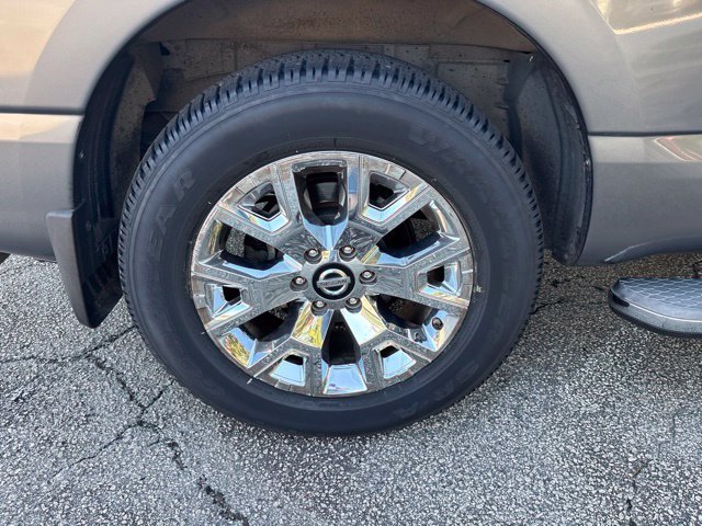 Used 2020 Gray Nissan SL image 5