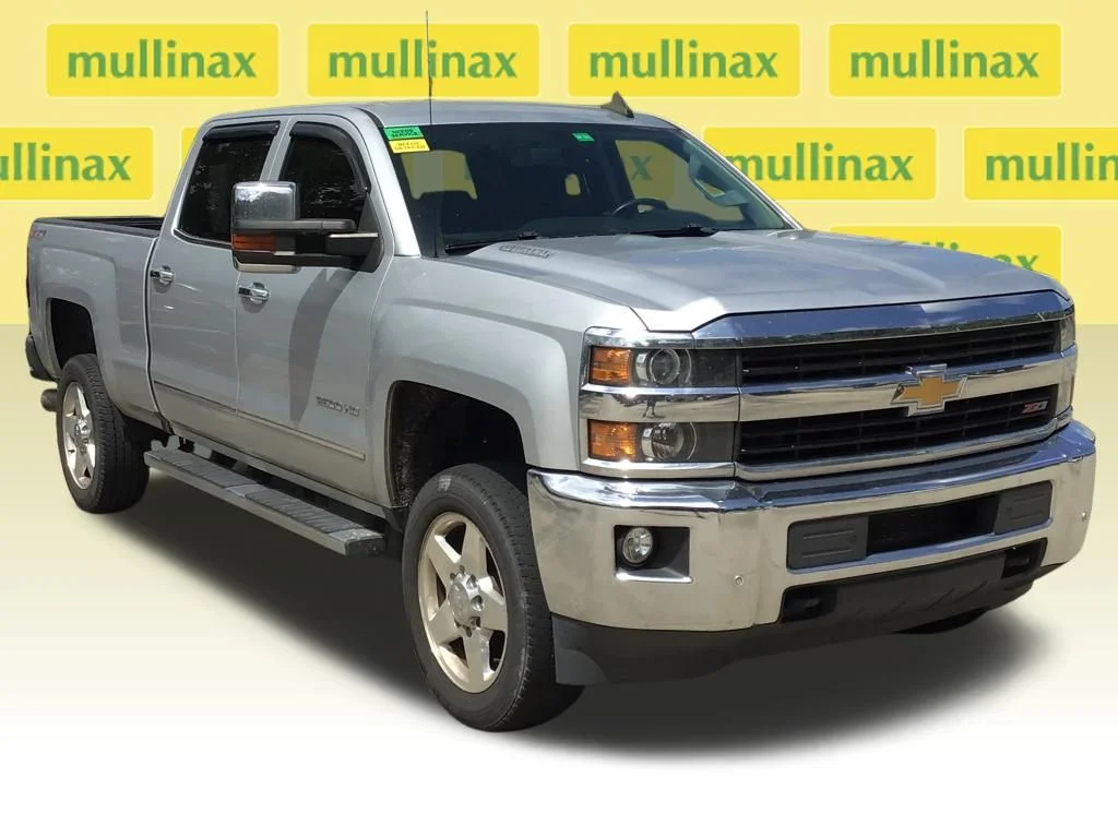 Used 2015 Silver Chevrolet LTZ image 2