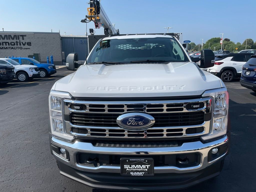 2025 Ford F-550 Super Duty Chassis Cab XL - Photo 27