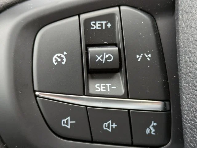New 2026 Oxford White Ford XLT image 24