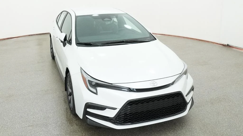 New 2026 Wind Chill Pearl Toyota SE image 8