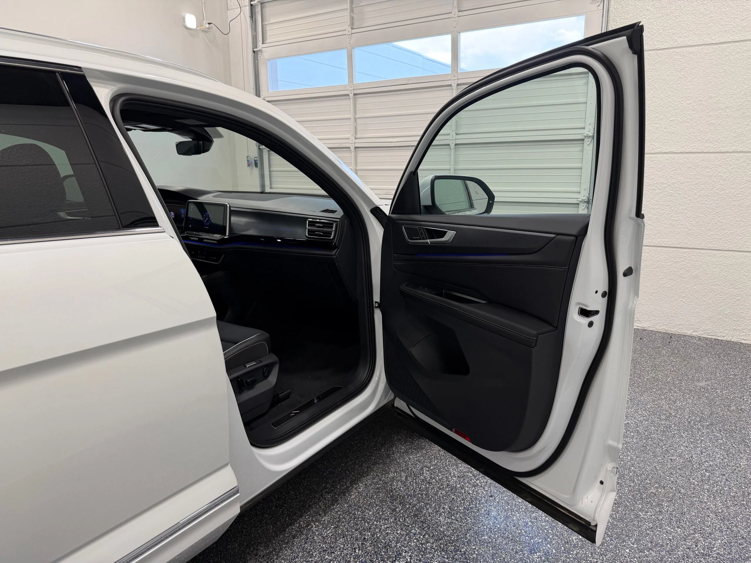 New 2026 White Volkswagen 2.0T SEL Premium R-Line image 30