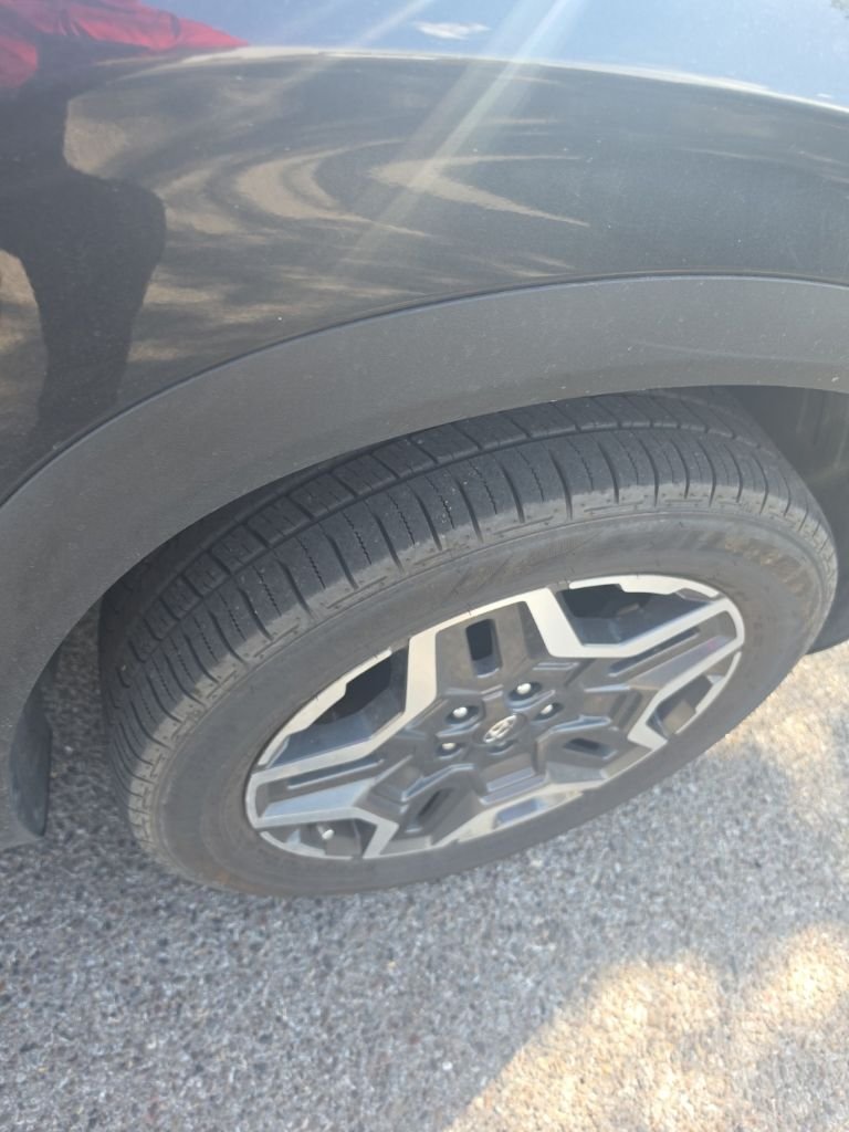 Used 2023 Gray Hyundai Limited image 8