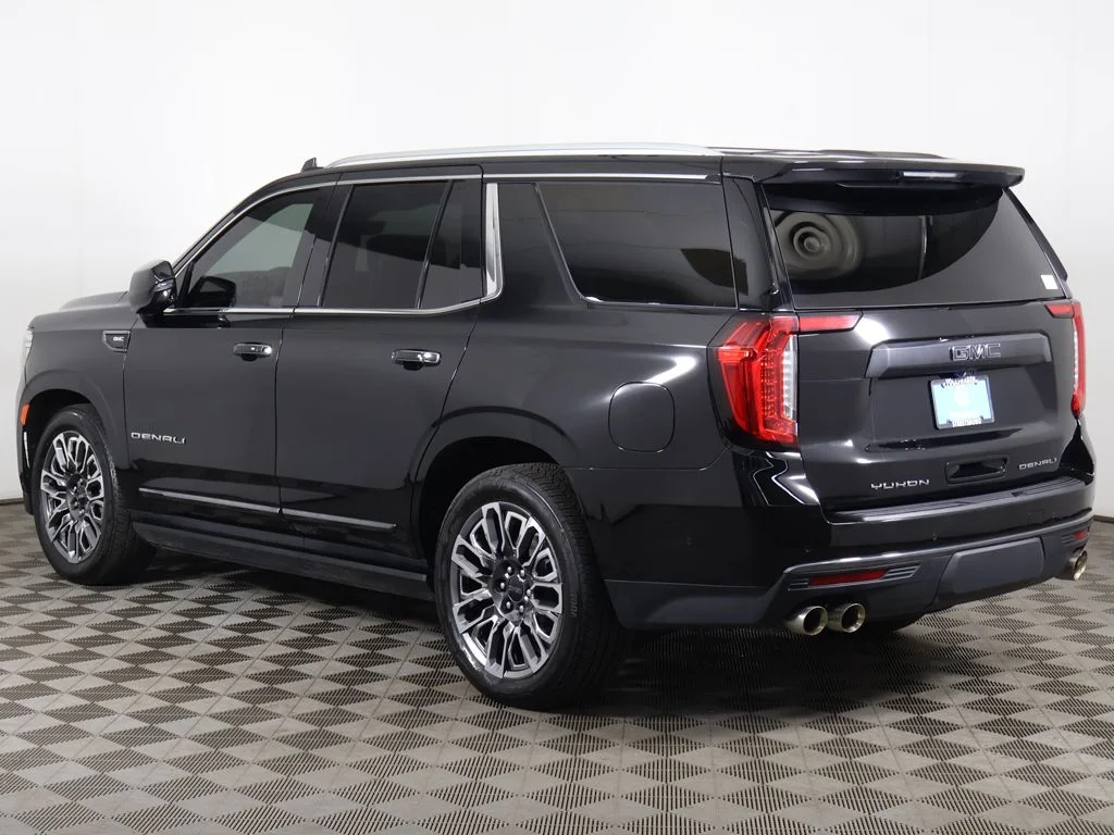 Used 2024 Onyx Black GMC Denali Ultimate image 16