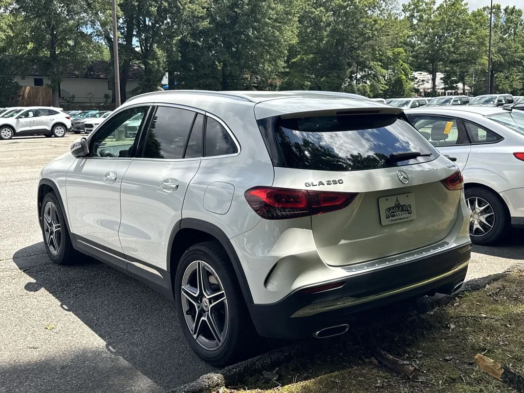 Used 2022 White Mercedes-Benz GLA 250 image 5