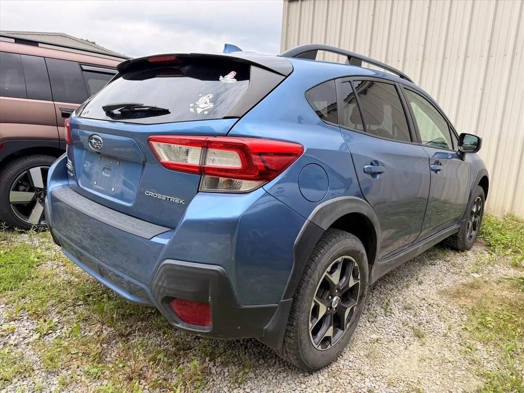 Used 2018 Blue Subaru 2.0i Premium image 12