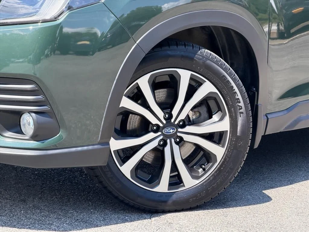 Used 2022 Green Subaru Limited image 30