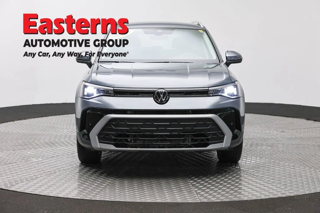 Used 2025 Gray Volkswagen 1.5T SE image 2