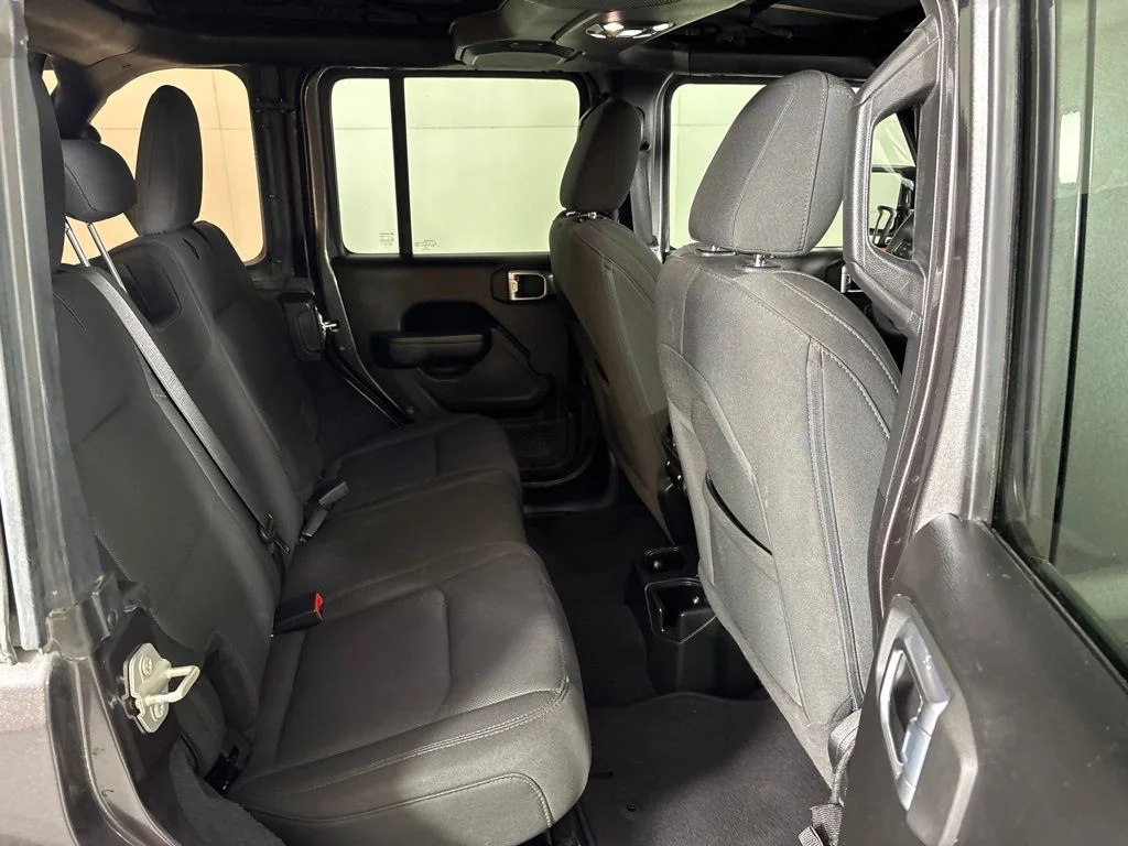 Used 2023 Gray Jeep Sport S image 17
