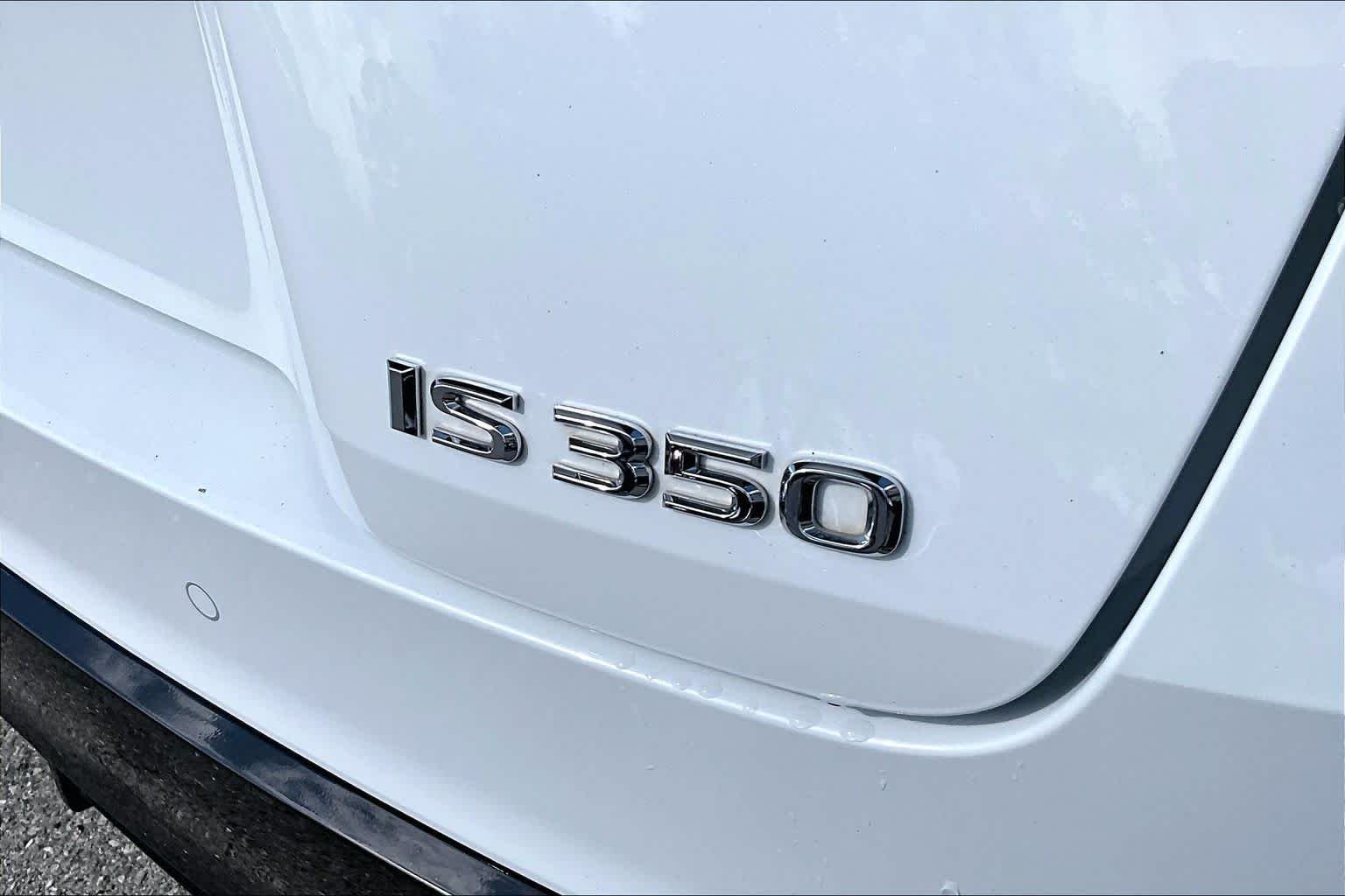 Used 2022 Ultra White Lexus F SPORT image 10