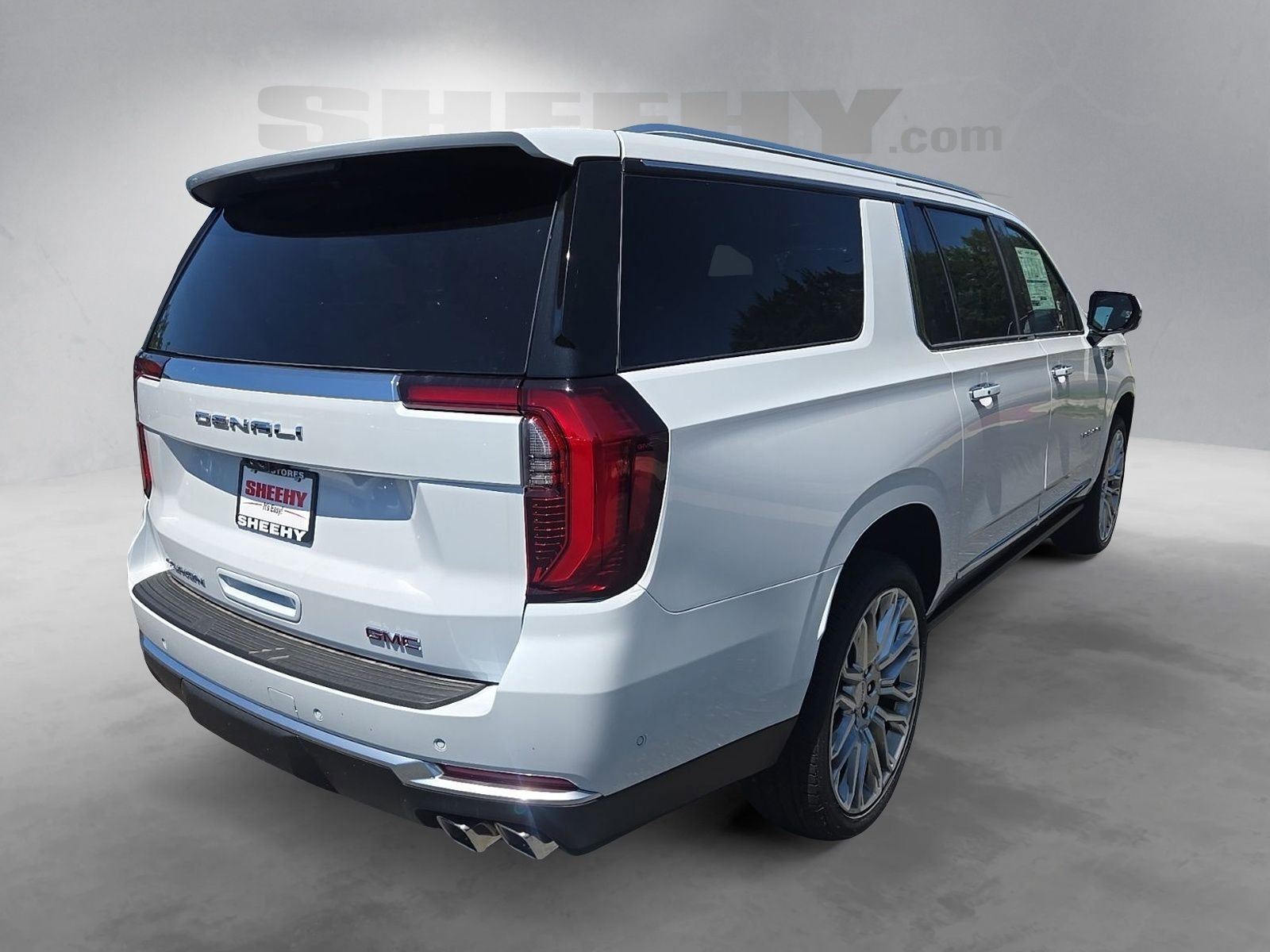 2026 GMC Yukon XL Denali - Photo 7