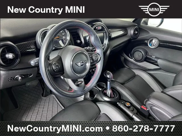 Used 2019 Green MINI  image 4