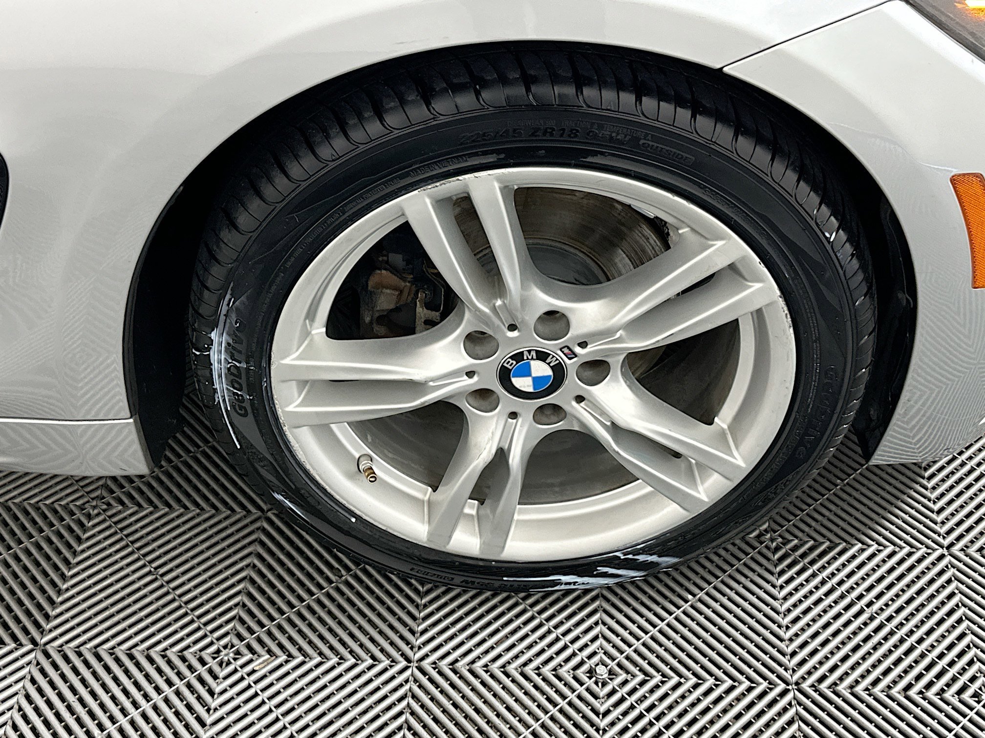 Used 2018 Glacier Silver Metallic BMW 430i image 11
