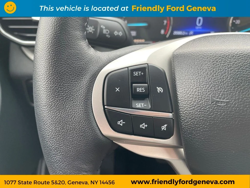 Used 2023 Green Metallic Ford XLT image 15