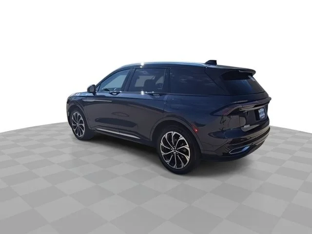 Used 2024 Blue Lincoln Reserve image 6