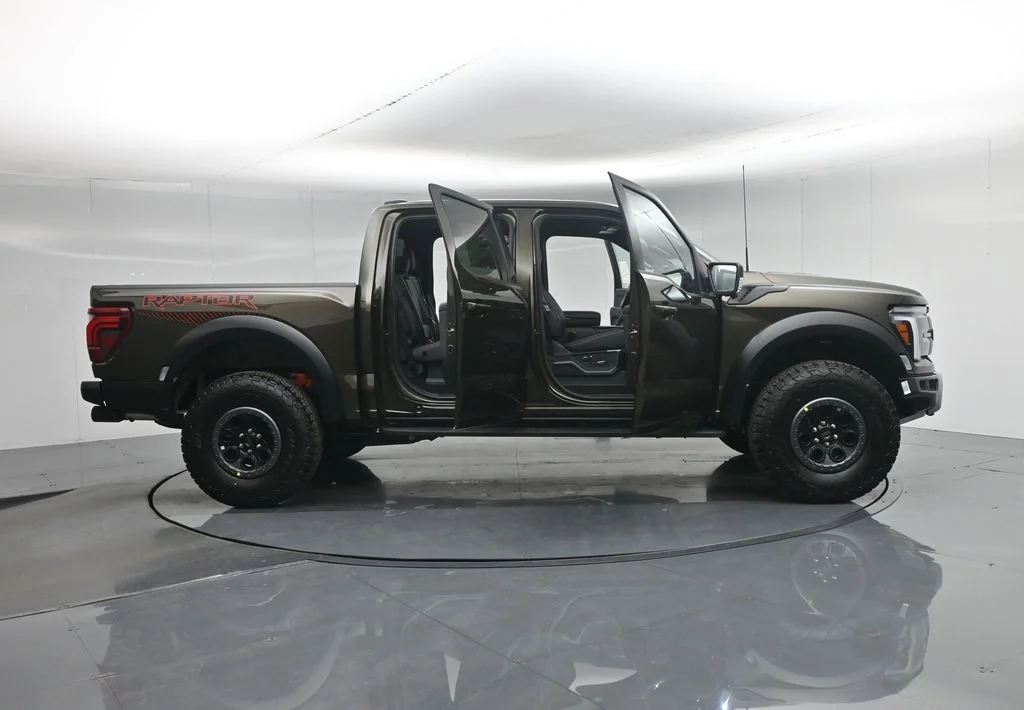 New 2026 Shelter Green Ford Raptor image 4