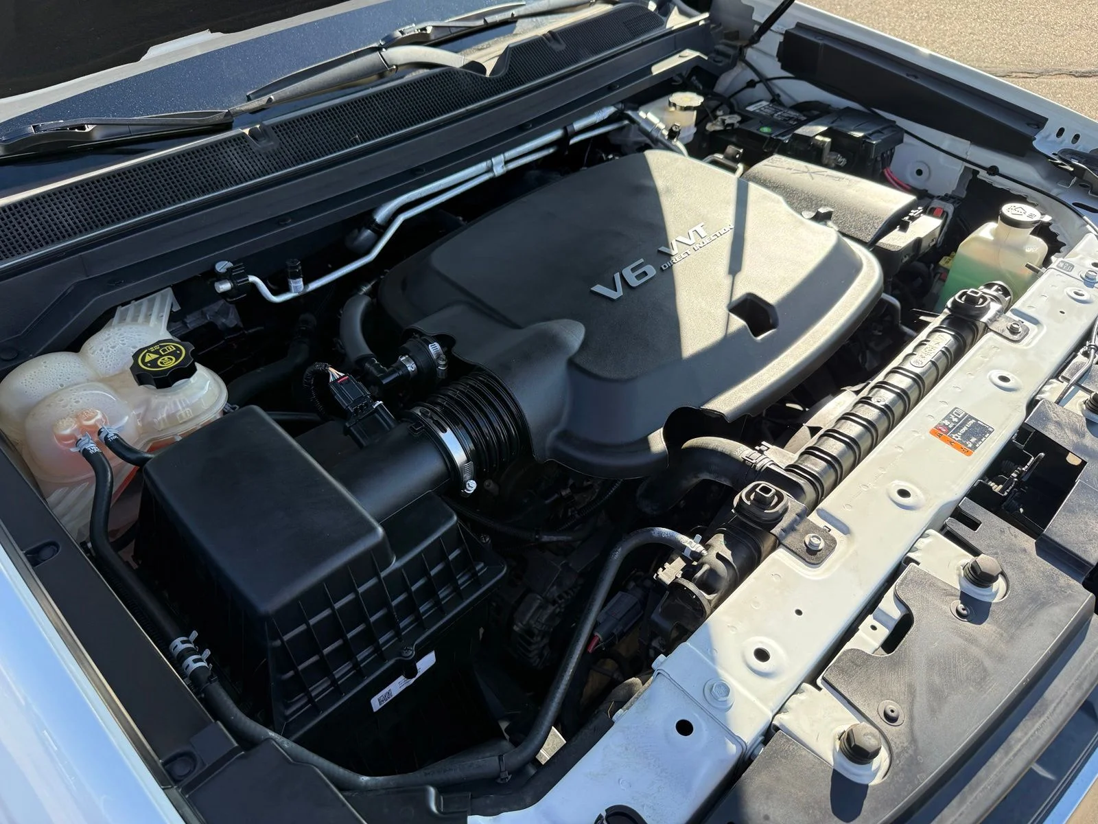 Used 2020 White Chevrolet LT image 34