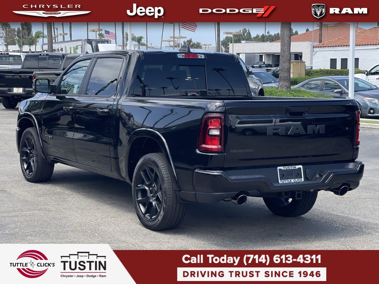 New 2026 Diamond Black Crystal Pearl-Coat Exterior Paint RAM Laramie image 4